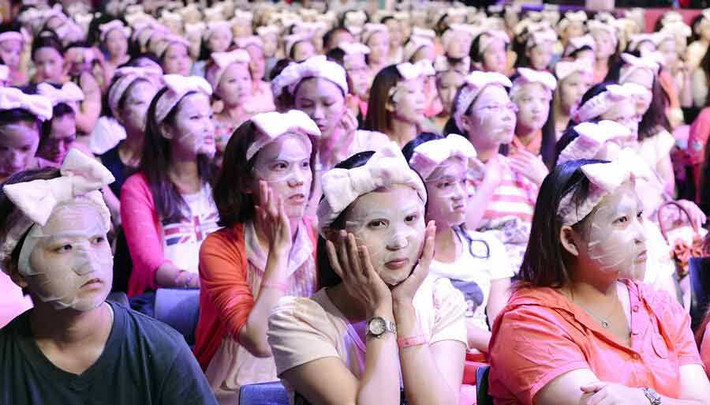 Màn trình diễn thiết lập kỷ lục kéo dài 10 phút.
