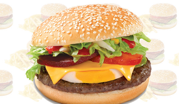 Kiwiburger: Thịt bò New Zealand ăn kèm với củ cải đường, trứng, cà chua, rau xà lách, phô mai, hành và nấm nấu chín.