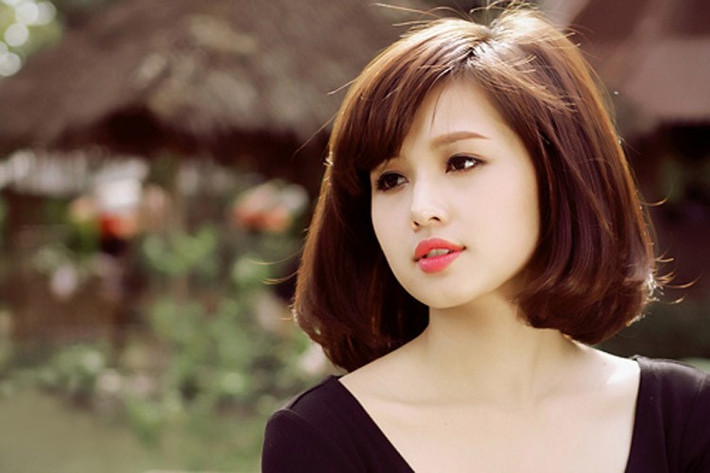 Tâm Tít (tên thật: Phạm Thị Thanh Tâm) trở thành gương mặt được yêu mến qua những bộ ảnh về cô gái sở hữu vẻ đẹp trong sáng, đáng yêu.