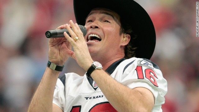 Khi còn nhỏ, Clay Walker luôn mơ ước trở thành ngôi sao nhạc đồng quê. Thời gian ông đứng đầu các bảng xếp hạng âm nhạc cũng là lúc ông được các bác sĩ chẩn đoán mắc bệnh đa xơ cứng. Nhưng Walker đã không để cho căn bệnh mãn tính này là nguyên nhân khiến cho sự nghiệp của mình đi xuống. Anh học cách ăn uống lành mạnh, duy trì thói quen tập thể dục, uống thuốc và dựa trên tình yêu của gia đình để vượt qua tất cả. Anh đã tổ chức chương trình mang tên "Stick With It" nhằm cung cấp thông tin và quyên góp quỹ cho những người cùng cảnh ngộ.