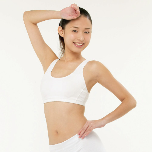 Duy trì trọng lượng cơ thể. Nếu bạn duy trì được trọng lượng lý tưởng bạn đang có sẽ giúp duy trì và gia tăng các mô cơ trong cơ thể. Điều này giúp sự trao đổi chất tăng lên và bạn có thể đốt cháy nhiều calo, chất béo hơn nữa! Mặt tiền của bạn cũng sẽ gọn nhẹ hơn và có thêm tính năng linh hoạt nhằm cắt giảm nhiều hơn nữa chất béo và nước dưới da. Thậm chí, nếu bạn biết quản lý trọng lượng và giảm lượng mỡ trong cơ thể, khuôn mặt bạn sẽ rất gọn nhẹ và mảnh mai hơn.