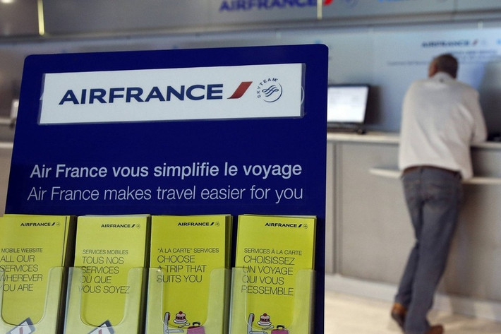 Giao thông hàng không của Pháp và cả châu Âu có nguy cơ rơi vào hỗn loạn bởi phi công hãng hàng không Air France lớn nhất nước này và lớn thứ hai ở châu Âu đình công một tuần liền.