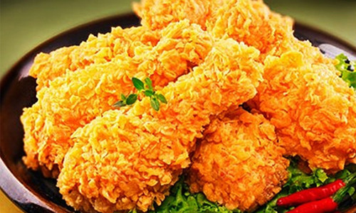 4. Ăn những đồ ăn có chứa quá nhiều dầu mỡ và quá cay. Bạn cũng không nên sử dụng những thực phẩm trên quá nhiều bởi việc ăn cay và ăn nhiều đồ ăn béo sẽ tạo cơ hội cho các loại vi khuẩn phát triển. Một cách trực tiếp hoặc gián tiếp thì tóc cũng bị ảnh hưởng.