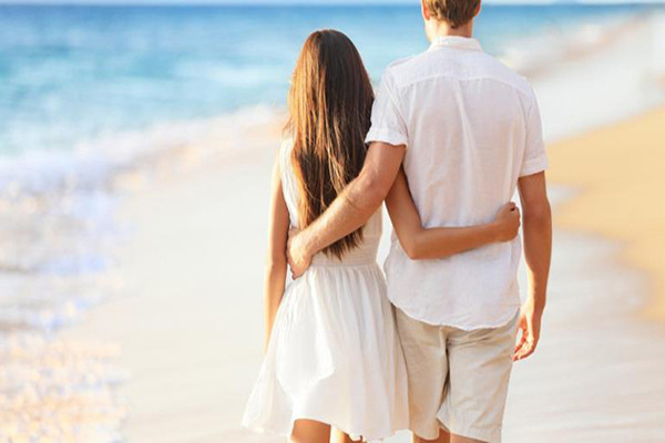 Đối với nam giới, bao giờ hai nhiễm sắc thể X cũng tốt hơn một cặp XY. Một cậu bé được sinh ra với vấn đề trên nhiễm sắc thể X thường khó sống nổi. Hội chứng Alport (bệnh về gene) có liên quan với nhiễm sắc thể X phần lớn lành tính ở phụ nữ, nhưng có thể gây ra suy thận ở nam giới.