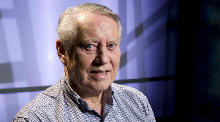 Chuck Feeney, tài sản: 7,5 tỷ USD. Chuck Feeneyt, nhà đồng sáng lập của Duty-Free Shoppers Group – Tập đoàn mua sắm miễn thuế, được mệnh danh là người sống rất tiết kiệm. Không khó để bắt gặp ông xuất hiện trong một đám đông, đi bộ trên các đường phố hay sử dụng các phương tiện giao thông công cộng.