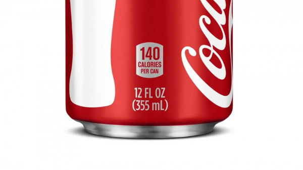 Coca-Cola sẵn sàng chịu phạt về việc quảng cáo sai lệch lượng calo trong sản phẩm. Coca-Cola đã cố tình in thông tin sai lạc về các giá trị dinh dưỡng trên sản phẩm. Tuy nhiên, họ sẵn sàng chấp nhận trả tiền phạt. Sở dĩ công ty này làm như vậy bởi với cách quảng cáo này, họ có thể kiếm được số tiền nhiều hơn chi phí nộp phạt.