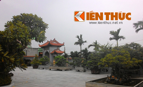 Người gia trong làng kể rằng: Theo phong thủy, làng Nễ Châu nằm trên khu đất có địa thế rồng rất linh thiêng. Khu nhà thờ tổ nằm trên mảnh đất là 2/3 đầu con rồng nên sẽ đem lại may mắn...