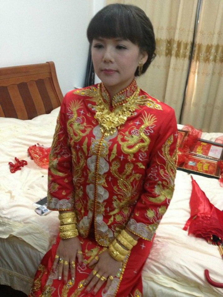Cũng trong năm đó, ông trùm tập đoàn gốm sứ ở Phúc Kiến (Trung Quốc), Wu Ruibiao, đã tổ chức đám cưới cực kì hoành tráng, kéo dài hơn 1 tuần lễ cho cô con gái rượu của mình.