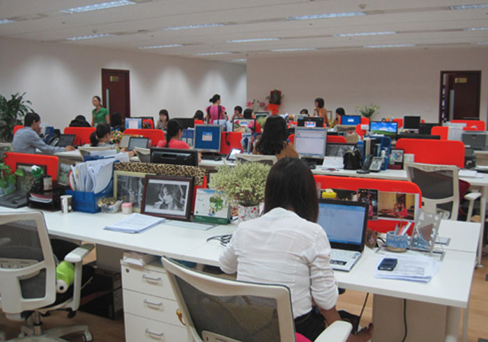 Một nhân viên cho biết: Thời gian đầu khi mới áp dụng quy định, nhiều nhân viên có ý kiến rằng nó "quá chi tiết" hoặc "còn nhiều điểm chưa hợp lý".