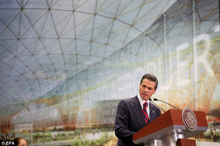 Tổng thống Mexico Enrique Pena Nieto cho hay, 3 đường băng dự kiến sẽ được đẩy nhanh và hoạt động vào năm 2020, phục vụ 52 triệu khách mỗi năm. "Sân bay mới sẽ là một thành tựu lớn, một biểu tượng của sự hiện đại ở Mexico," ông nói. Các quan chức Mexico cũng hy vọng sân bay mới sẽ trở thành trung tâm hàng không chính ở khu vực Mỹ Latinh.