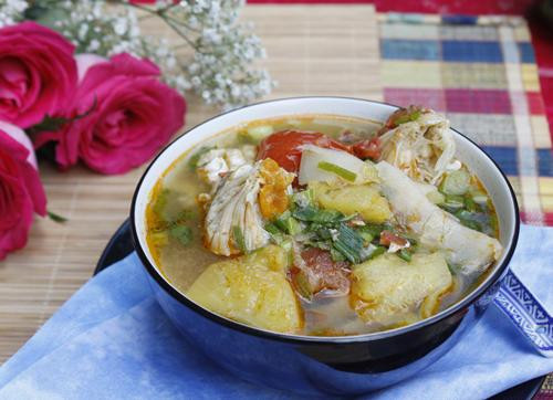 Các loại măng này đều có thể chế biến thành nhiều cách khác nhau: luộc, xào, nấu canh, làm măng ớt, măng chua hoặc phơi khô để ăn dần…Đặc biệt món măng nướng chấm chẳm chéo đã trở thành thứ đặc sản không phải ai cũng có may mắn thưởng thức.
