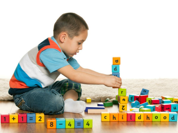 Sử dụng tay để thao tác các đối tượng 3 chiều là một phần thiết yếu góp phần phát triển não bộ.