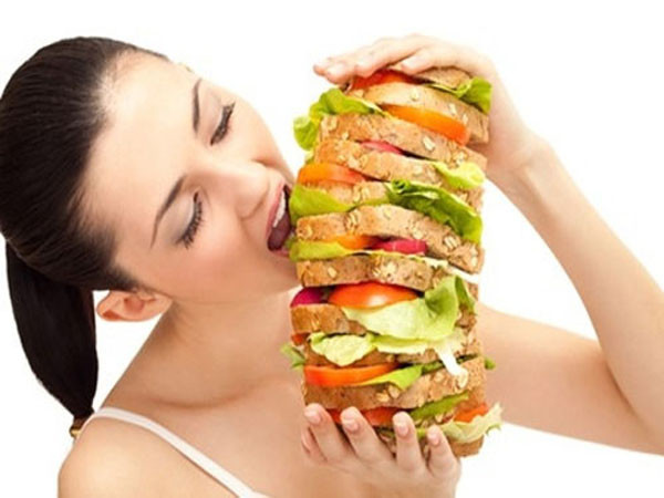 Thêm vào nữa, thức ăn nhanh có hàm lượng muối cao và nó cũng thúc đẩy tình trạng mất nước, điều đó đánh lừa dạ dày của bạn phải ăn thêm cái gì đó để bù đắp sự mất mát này.