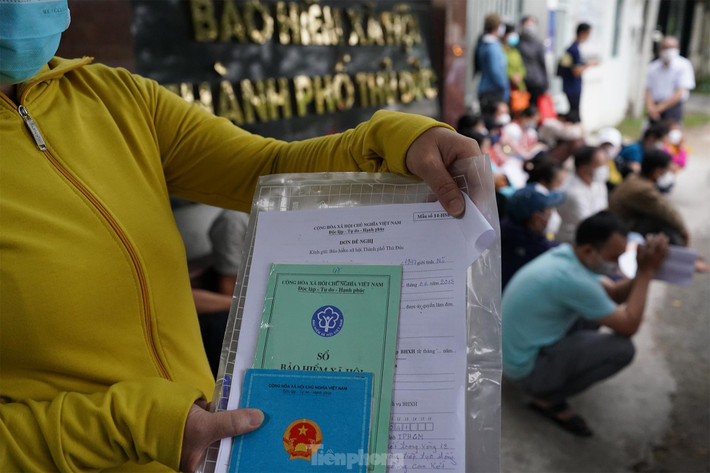 Đây là trường hợp từ Hậu Giang lên đây lần thứ 3 để hoàn tất thủ tục nhận BHTN một lần.