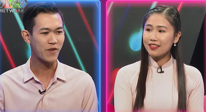 Bạn muốn hẹn hò tập 790 cùng Quyền Linh – Ngọc Lan gặp gỡ cặp đôi là Hữu Sang (25 tuổi, TP.HCM) – Dẫn chương trình tự do, hướng dẫn viên & điều hành “tour” du lịch và Ngọc Mơ (25 tuổi, Bình Phước) – Nhân viên phòng nhân sự.