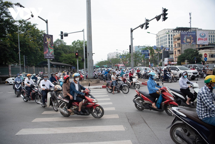 Đi sai làn, ngược chiều qua khu vực này.