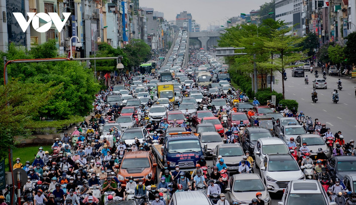 Tại các tuyến đường thường xuyên xảy ra ùn tắc như Trường Chinh hướng lên Ngã Tư Sở...