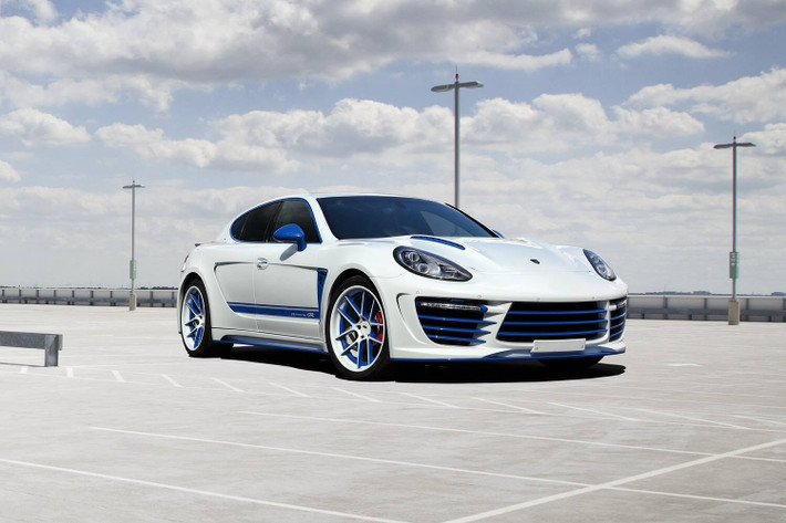 Porsche Panamera Stingray GTR là một sự lựa chọn hoàn toàn chuẩn xác cho những ai yêu kiểu dáng trẻ trung, nổi bật.