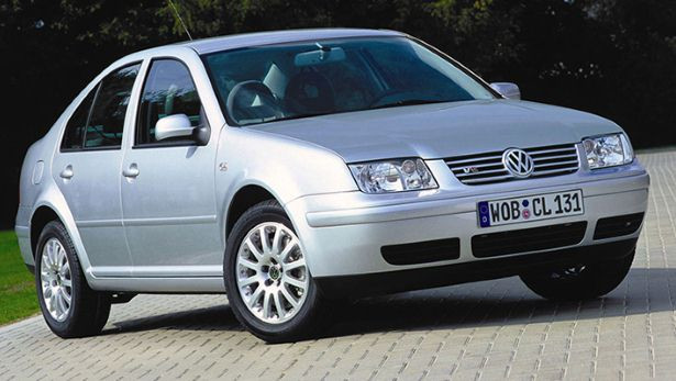 Volkswagen Jetta đã gặp "vận xui" bởi hệ thống sưởi ấm dưới ghế ngồi bị trục trặc và có nguy cơ gây cháy nổ bất cứ lúc nào.
