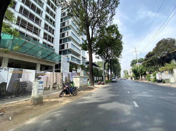 ##s###Thanh tra TPHCM cũng chỉ ra, Resco dính nhiều sai phạm trong việc chỉ định thầu không đúng quy định, không tổ chức đấu thầu lựa chọn nhà thầu, tự thực hiện các gói thầu dự án trong khi không đảm bảo năng lực thực hiện.
