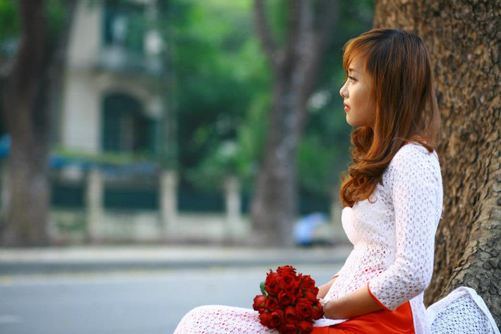Một phút lắng đọng trên phố.
