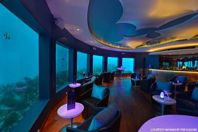Câu lạc bộ dưới nước Subsix (Maldives) là câu lạc bộ dưới nước đầu tiên, nơi mà bạn có thể ngắm các sinh vật biển của lòng Ấn Độ Dương khi đang tiệc tùng cũng như thư giãn cùng bạn bè và gia đình.