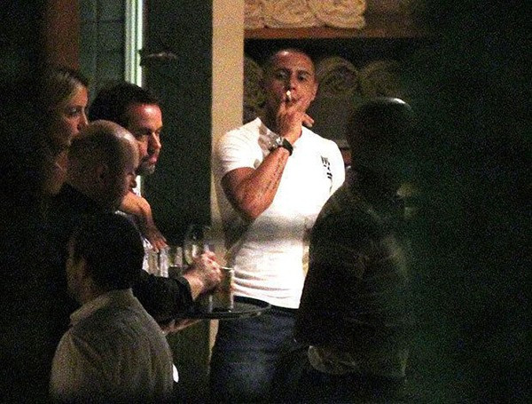 Bạn thân của Ronaldo là hậu vệ trái Roberto Carlos, sau khi giải nghệ cũng dính vào làn khói trắng.