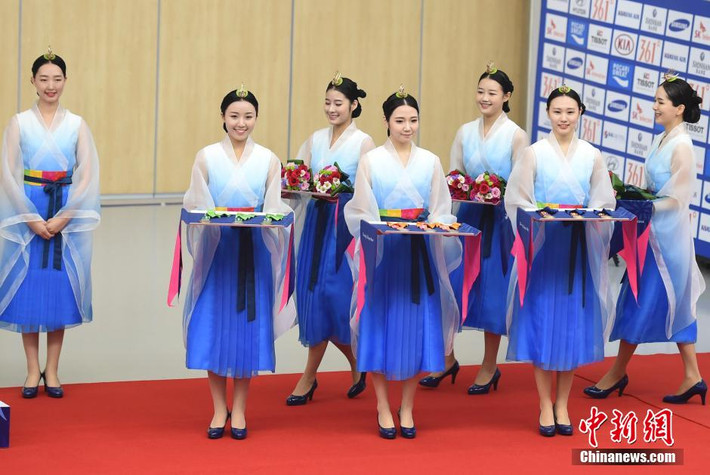 Những hình ảnh vô cùng thu hút của dàn mỹ nữ Hàn nhanh chóng được lan truyền trên mạng và nhận được những lời tán dương có cánh.