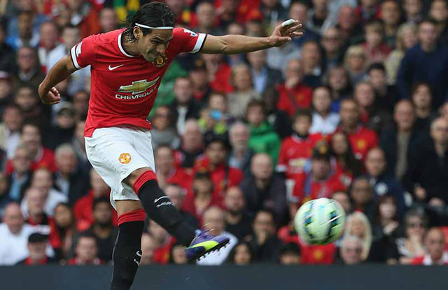 Chính khả năng sút tốt bằng cả hai chân, "mãnh hổ" Falcao trở thành một mũi nhọn đáng sợ trên hàng công của Manchester United mùa này. Không chỉ giỏi ghi bàn, Falcao còn rất chăm kiến tạo cho đồng đội. Chỉ trong 4 trận thi đấu cho Quỷ đỏ tại Premier League, Falcao đã có 2 pha kiến tạo đẳng cấp.