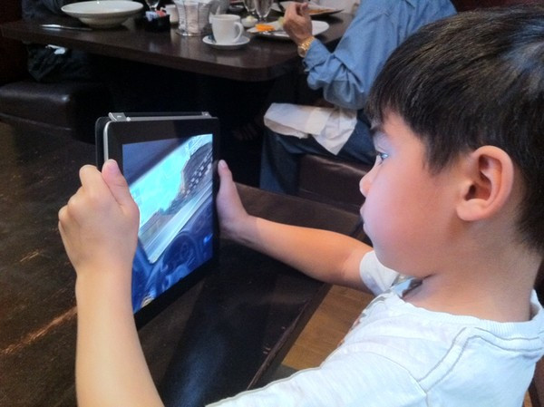 Đua xe trên iPad...
