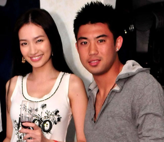 Sau đó, Trúc Diễm phân trần với báo giới rằng cô và Lee Nguyễn chỉ là bạn bè. Còn Lee Nguyễn dường như vẫn chưa muốn ràng buộc chuyện tình cảm mà muốn dồn sức cho sự nghiệp. Khi bị chấn thương nặng ở Becamex Bình Dương, Lee Nguyễn trở về Mỹ chữa trị chấn rồi tìm cách thanh lý hợp đồng để đầu quân cho giải MLS. Ảnh: VTC.