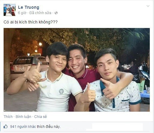 Trong khi đó, thủ thành số 1 của U19 Việt Nam lại về Hà Nội để đi chơi cùng bạn bè trong kỳ nghỉ của mình.