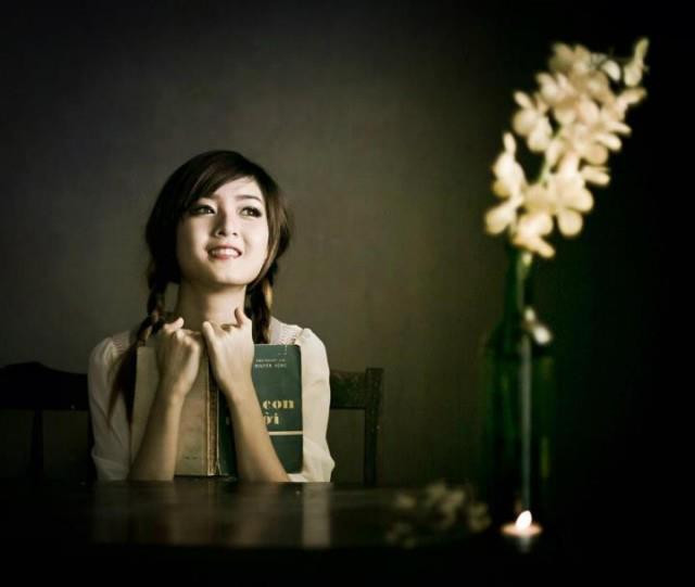 Lilly Luta ít tung những bộ ảnh thời trang mà cô đang thử sức mình với vai trò là một diễn viên.