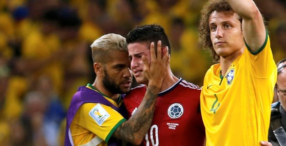 James Rodriguez đã khóc khi ĐT Colombia của anh không thể đi tiếp tại World Cup. Mặc dù, ĐT Colombia của anh thi đấu hay hơn hẳn đội chủ nhà Brazil.