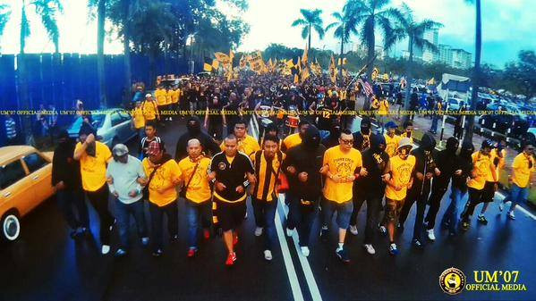 Ultras Malaysia là các tổ chức CĐV Malaysia quá khích. Mỗi khi ĐT Malaysia thi đấu, họ sẽ đi theo để cổ vũ với những hành động quá khích lắm khi đi kèm bạo lực.