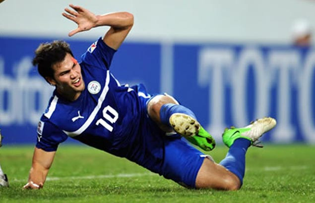 Phil Younghusband (Philippines): Với việc nhập tịch ồ ạt hàng loạt những ngoại binh đã nâng tầm bóng đá Philippines và cũng chính họ đang đứng ở trên đỉnh của bóng đá ĐNA chứ không phải Việt Nam hay Thái Lan. Phil Younghusband như một luồng gió mới thổi vào bóng đá ĐNA. Ảnh: contents.spin.