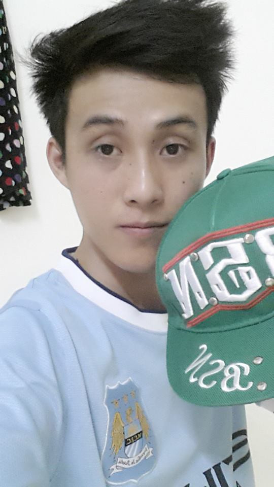 Tuy nhiên, sự thật về lời hứa của chàng trai đã được sáng tỏ và làm nhiều fan của Liverpool "ngã ngửa". B.N.L không phải là fan của Liverpool mà là fan cuồng của Manchester City. Đơn giản chỉ là "Man Xanh" đang tranh chức vô địch với Liverpool, Chelsea thắng Liverpool khiến anh chàng quá phấn khích và thực hiện đúng lời hứa của mình.