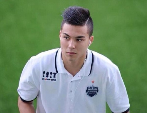 Không chỉ có tài, Charyl Chappuis còn được khen là khá đẹp trai, được các fan hâm mộ ví là Cris Ronaldo của xứ Chùa Vàng.