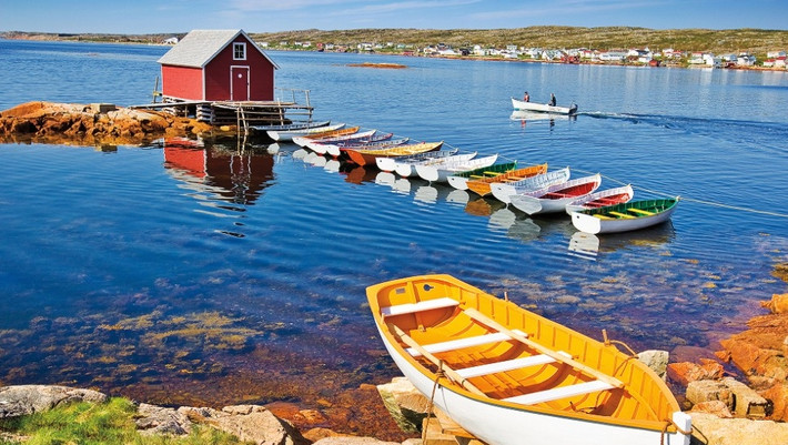 Đảo Fogo màu sắc cũng là một cảnh quan tuyệt vời các phượt thủ nên ghé qua khi đã tới Canada, những sắc màu nổi bật tại nơi đây sẽ khiến bạn phải trầm trồ.