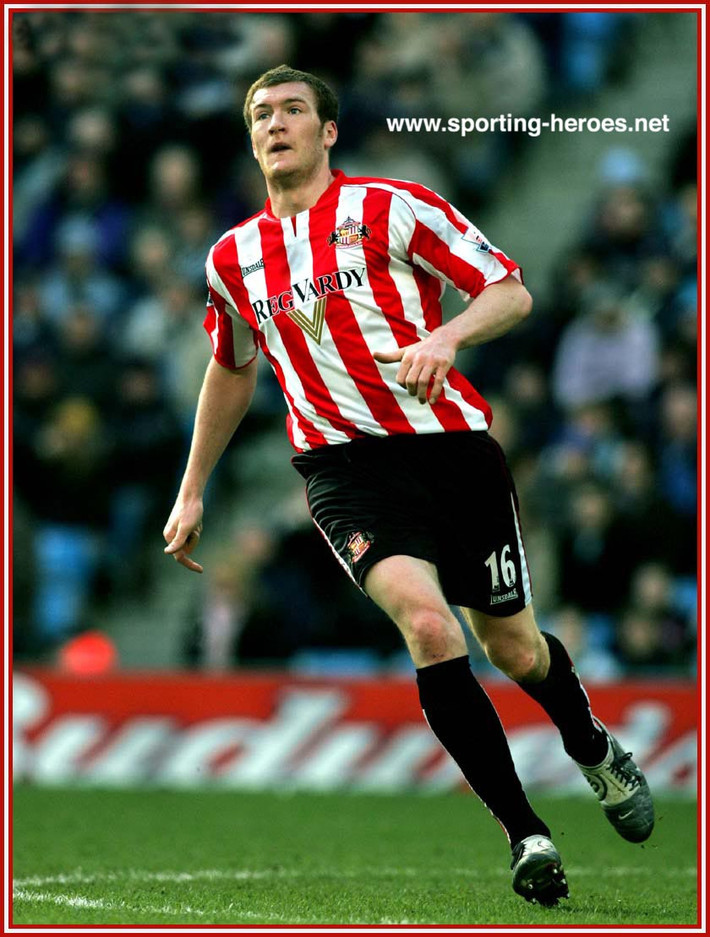 Cũng chỉ vì mê cờ bạc mà Kevin Kyle cầu thủ từng nổi tiếng ở Sunderland phải đi bốc xếp hàng hóa trên tàu. Nguyên nhân chẳng đâu xa dẫn đến việc sa cơ lỡ vận của cầu thủ này là vì thói ham mê cờ bạc.