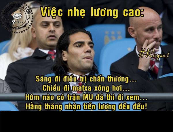 Falcao là niềm hy vọng để cứu thoát hàng công kém sắc bén của MU mùa giải này nhưng do chấn thương nên "mãnh hổ" này lại đang được ngồi chơi xơi nước mà vẫn nhận hưởng lương khá cao. Ảnh: Trollbongda.