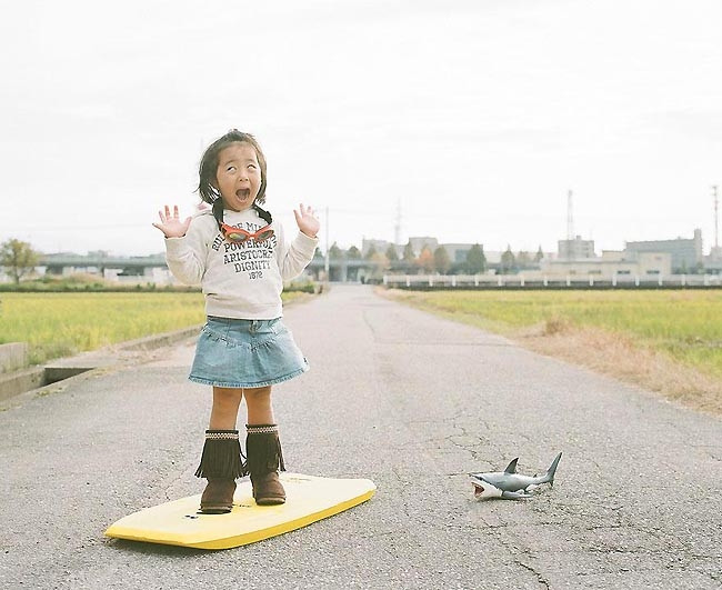 Aaaa! Cá mập! Có cá mập!