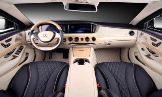 Ngoài ra, S-Class Guard W222 còn được trang bị kính chắn gió và cửa sổ sưởi nhiệt, rèm cuốn đục, hệ thống báo động khẩn cấp, cửa sổ thủy lực và hệ thống điều hòa không khí trong lành rất tiện nghi.