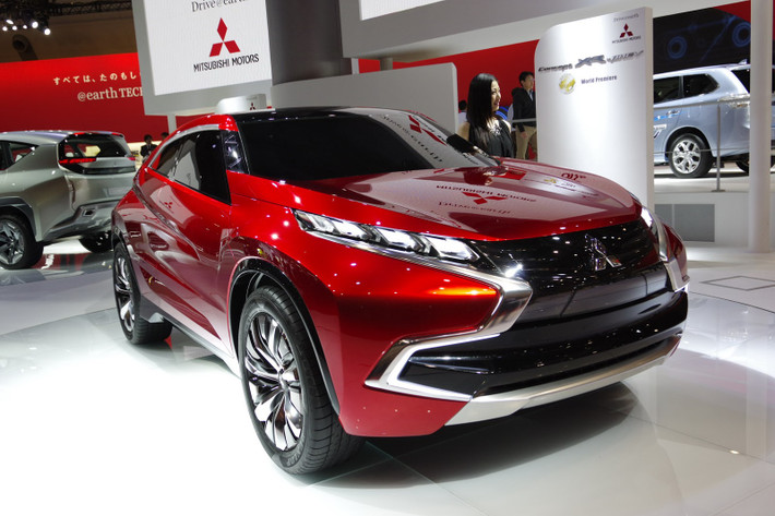 Sở dĩ có sự thay đổi này là do Mitsubishi đã đưa ra kế hoạch sẽ tập trung sản xuất các dòng xe EV (chạy bằng điện) và Crossover.