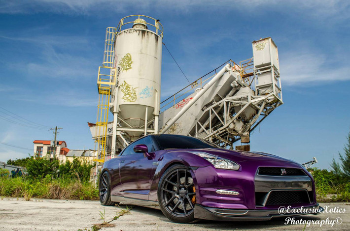 Theo đánh giá của giới sành xe, phiên bản Nissan lần này mang sắc tím Midnight Purple từng rất được ưa chuộng trước đây.
