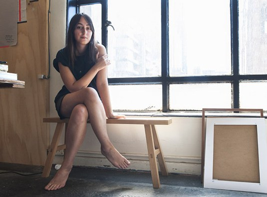 Nghệ sĩ xăm hình Stanislava Pinchuk, hay còn gọi là Miso, sinh ra và lớn lên ở Ukraine, làm việc tại Tokyo và Melbourne đã tạo ra rất nhiều hình xăm độc đáo nhưng không bao giờ nhận tiền công, các tác phẩm của cô đều miễn phí.