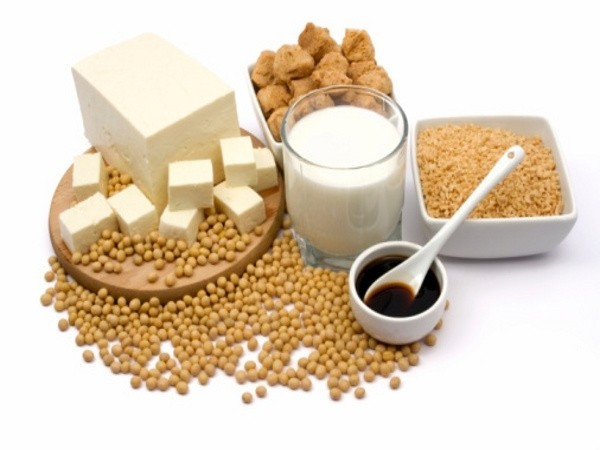 Không nên tự ý bổ sung vitamin, cũng không nên tùy tiện bổ sung canxi. Các nhà nghiên cứu đã phát hiện ra những bệnh nhân ung thư tuyến tiền liệt nếu bổ sung 500-1000mg canxi mỗi ngày sẽ khiến việc mất khoáng chất ở xương càng trở nên nghiêm trọng hơn. Tập thể dục lành mạnh mới là phương pháp chắc xương hiệu quả nhất.