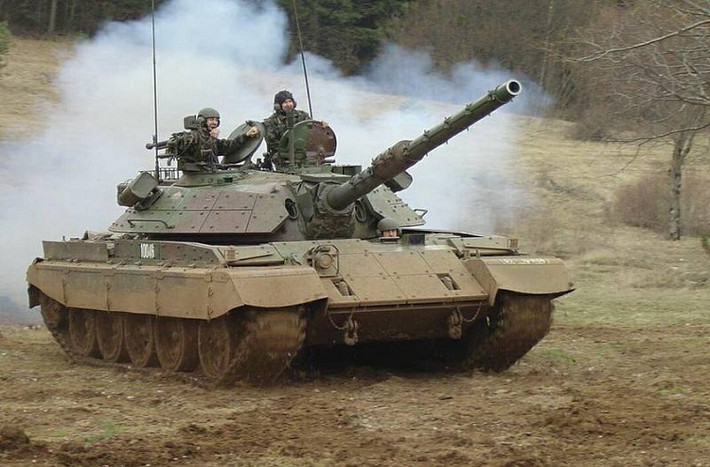 Tuy đã có tuổi thọ hoạt động gần 70 năm nhưng T-54/55 vẫn còn được trang bị cho quân đội nhiều quốc gia trên thế giới. Bên cạnh đó nó còn được tiến hành nâng cấp lên các biến thể khác nhau ở nhiều quốc gia để có thể phù hợp hơn trong thời kỳ chiến tranh hiện đại ngày nay.
