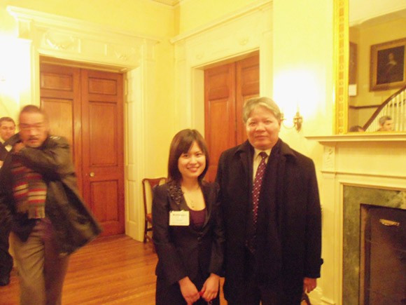 Tôn Hà Anh – cô nữ sinh điểm A Chính GS.TS Carolynn Maltas, giảng dạy tại ngôi trường danh tiếng Harvard đã từng chia sẻ: "Nhiều sinh viên ở Harvard đều thừa nhận, theo học ở đây đừng nói đến điểm A, ngay cả loại C cũng không dễ đạt được. Nhưng cô sinh viên đến từ Việt Nam Tôn Hà Anh đã đạt 4 điểm A ngay trong kỳ học đầu tiên".