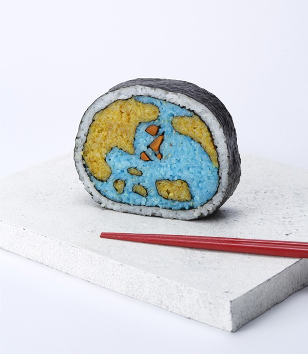 Hình bản đồ của Nhật được nghệ nhân này tạo hình khéo léo trong miếng sushi.